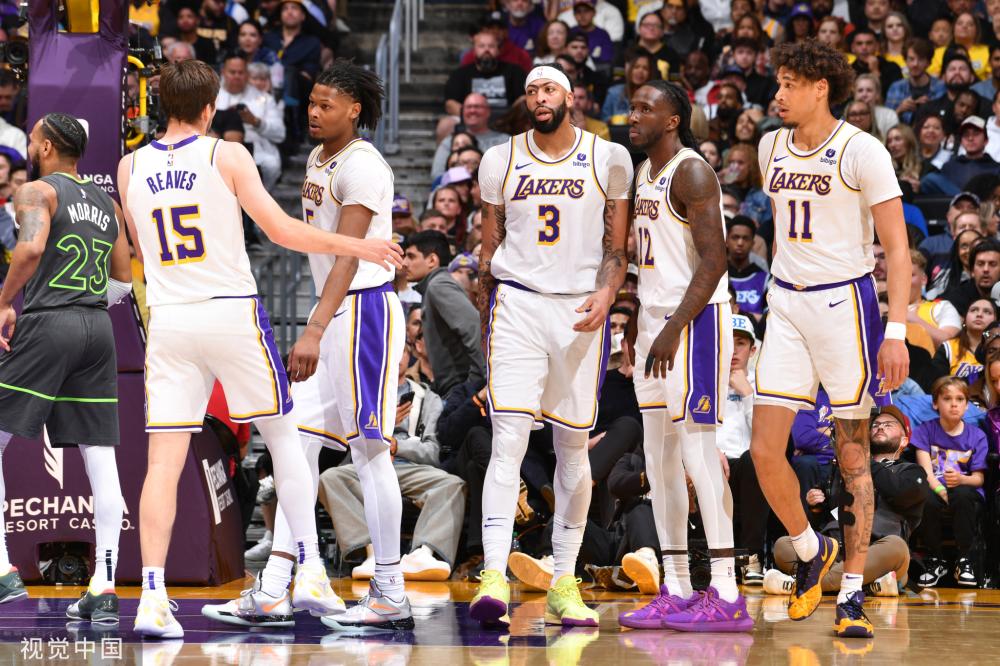 都始终占据 都始终占据