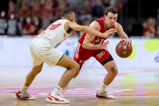 伍可以在全 伍可以在全